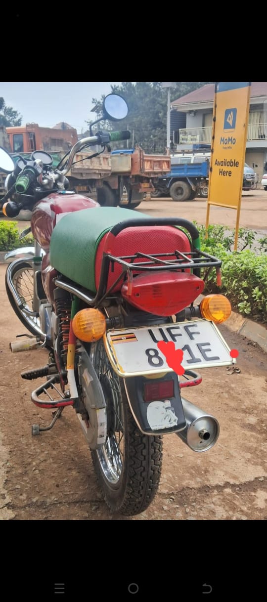 Bajaj boxer
